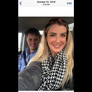 Meet your Posher, Mowry